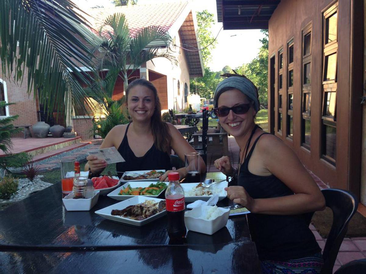 Bognot Lodge : Alvin Bognot Mt Pinatubo Guesthouse And Tours Santa Juliana Chambre photo